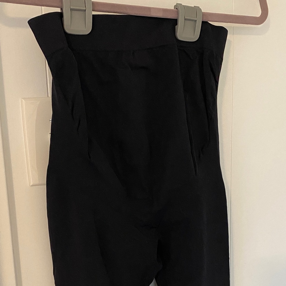 Maternity leggings, black, compression feel, comfortable, Medium, brand Fayebl?